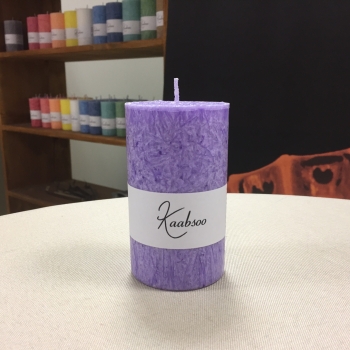 Pitsiline lilla steariinküünal taimne käsitöö lauaküünal Kaabsoo Purple Lilac Cobweb Pillar Candle